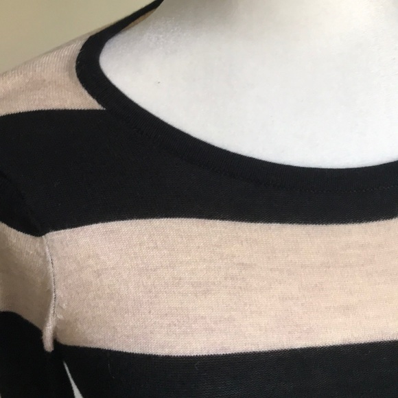 Long sleeved small stripped fall dress - Picture 4 of 4